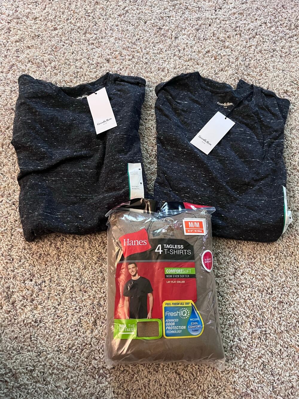 LOT of BRAND NEW Men’s Medium Tshirts